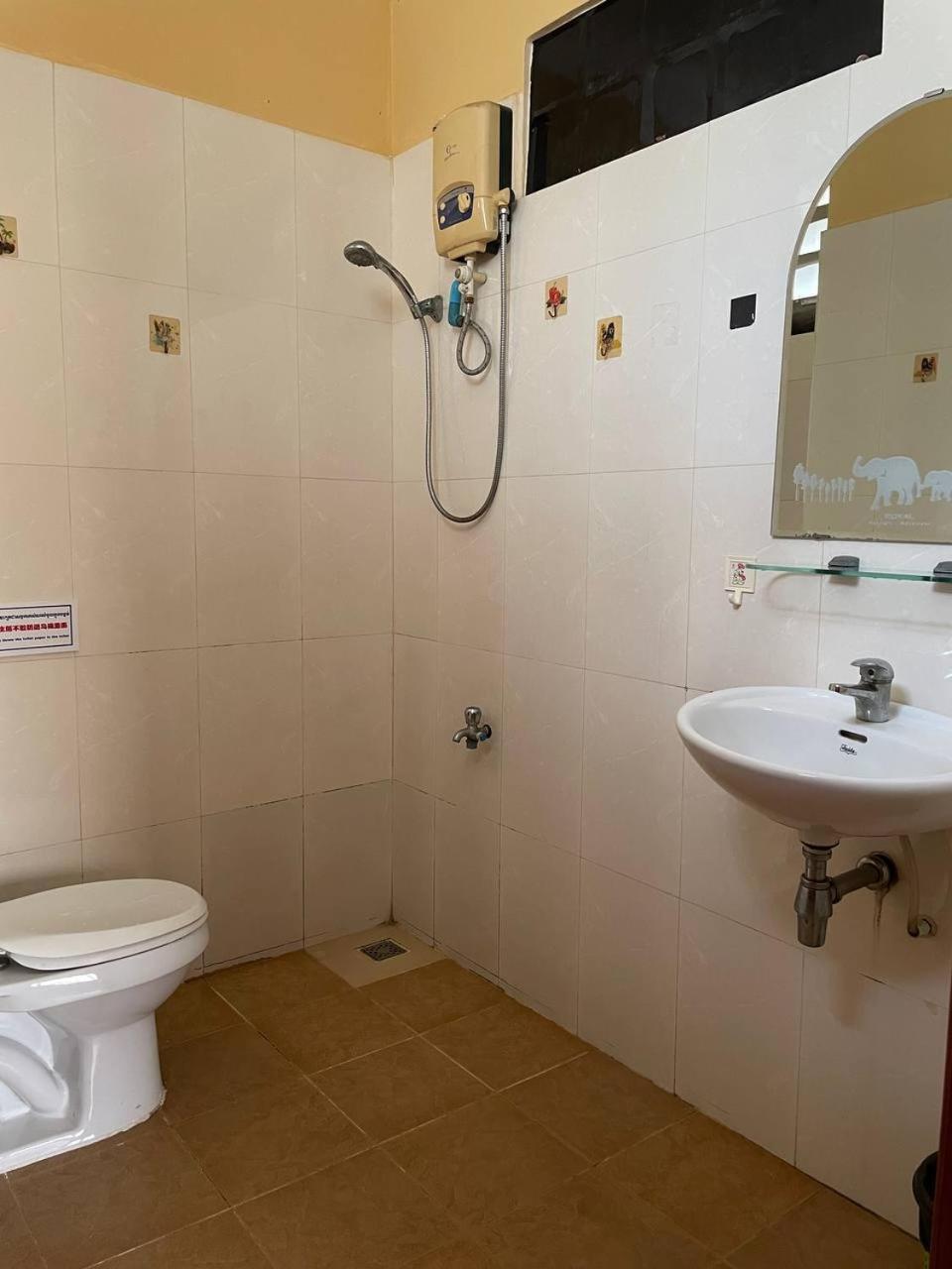 Island View Hostel Σίχανουκβιλ Εξωτερικό φωτογραφία